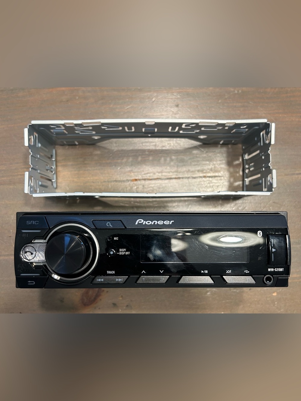 PIONEER MVH-S215BT Digital Media Receiver with Bluetooth